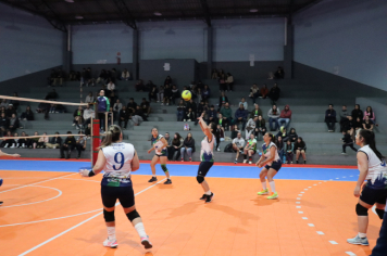 Foto - CAMPEONATO MUNICIPAL DE VÔLEI FEMININO 