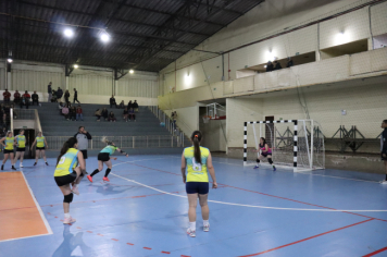 Foto - CAMPEONATO MUNICIPAL DE HANDEBOL FEMININO