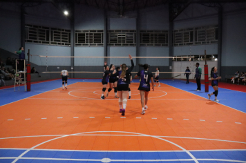 Foto - CAMPEONATO MUNICIPAL DE VÔLEI FEMININO 