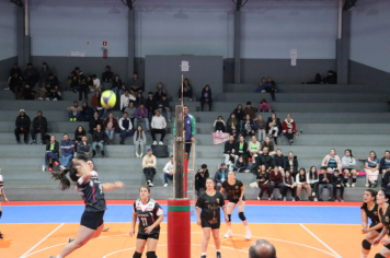 Foto - CAMPEONATO MUNICIPAL DE VÔLEI FEMININO 