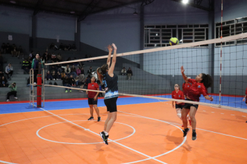 Foto - CAMPEONATO MUNICIPAL DE VÔLEI FEMININO 