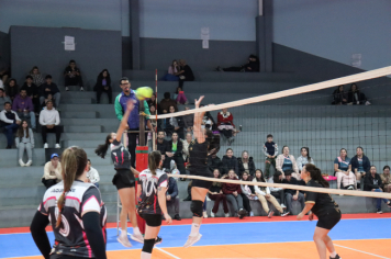 Foto - CAMPEONATO MUNICIPAL DE VÔLEI FEMININO 
