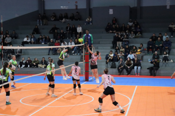 Foto - CAMPEONATO MUNICIPAL DE VÔLEI FEMININO 
