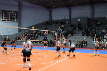 Foto - CAMPEONATO MUNICIPAL DE VÔLEI FEMININO 