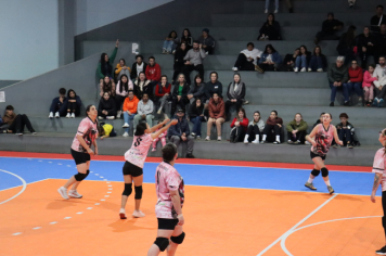 Foto - CAMPEONATO MUNICIPAL DE VÔLEI FEMININO 