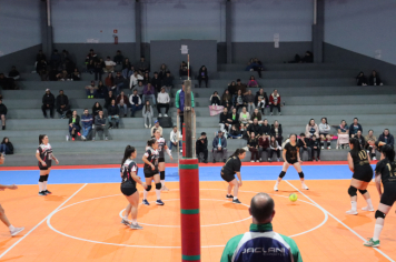 Foto - CAMPEONATO MUNICIPAL DE VÔLEI FEMININO 