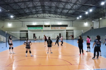Foto - SELETIVA DE VOLEIBOL FEMINO