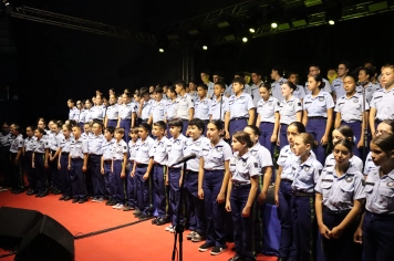 Foto - 80 anos da Comarca de Piraí do Sul e do Colégio Estadual Cívico-Militar Professor Leandro Manoel da Costa