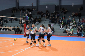 Foto - CAMPEONATO MUNICIPAL DE VÔLEI FEMININO 