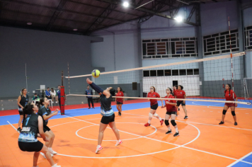 Foto - CAMPEONATO MUNICIPAL DE VÔLEI FEMININO 