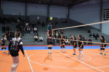 Foto - CAMPEONATO MUNICIPAL DE VÔLEI FEMININO 
