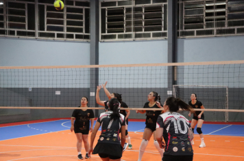 Foto - CAMPEONATO MUNICIPAL DE VÔLEI FEMININO 