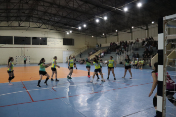 Foto - CAMPEONATO MUNICIPAL DE HANDEBOL FEMININO