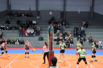 Foto - CAMPEONATO MUNICIPAL DE VÔLEI FEMININO 