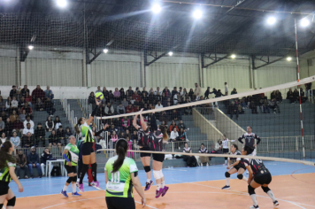 Foto - FINAL DO CAMPEONATO MUNICIPAL DE VÔLEI FEMININO