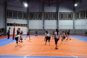 Foto - CAMPEONATO MUNICIPAL DE VÔLEI FEMININO 