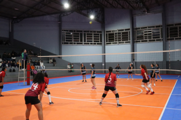 Foto - CAMPEONATO MUNICIPAL DE VÔLEI FEMININO 