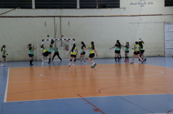 Foto - CAMPEONATO MUNICIPAL DE HANDEBOL FEMININO