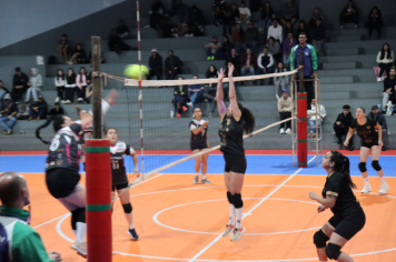 Foto - CAMPEONATO MUNICIPAL DE VÔLEI FEMININO 