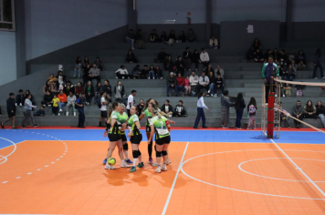 Foto - CAMPEONATO MUNICIPAL DE VÔLEI FEMININO 
