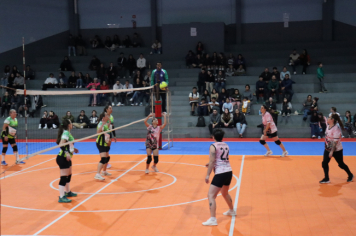 Foto - CAMPEONATO MUNICIPAL DE VÔLEI FEMININO 