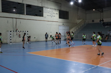 Foto - CAMPEONATO MUNICIPAL DE HANDEBOL FEMININO