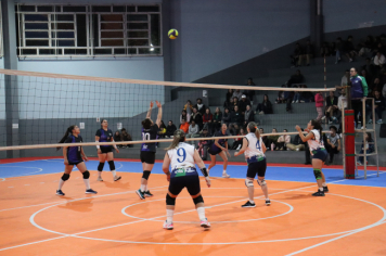 Foto - CAMPEONATO MUNICIPAL DE VÔLEI FEMININO 