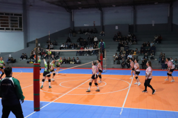 Foto - CAMPEONATO MUNICIPAL DE VÔLEI FEMININO 
