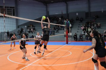 Foto - CAMPEONATO MUNICIPAL DE VÔLEI FEMININO 