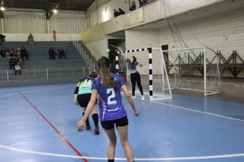 Foto - CAMPEONATO MUNICIPAL DE HANDEBOL FEMININO