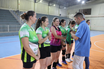 Foto - FINAL DO CAMPEONATO MUNICIPAL DE VÔLEI FEMININO