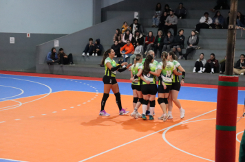 Foto - CAMPEONATO MUNICIPAL DE VÔLEI FEMININO 