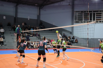 Foto - CAMPEONATO MUNICIPAL DE VÔLEI FEMININO 