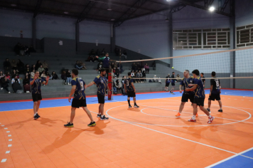 Foto - PREMIAÇÃO DO CAMPEONATO MUNICIPAL DE VÔLEI MASCULINO