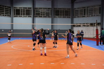Foto - CAMPEONATO MUNICIPAL DE VÔLEI FEMININO 