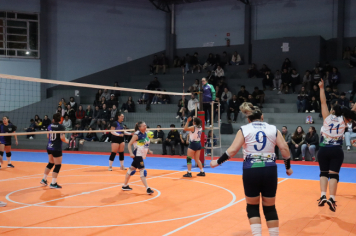 Foto - CAMPEONATO MUNICIPAL DE VÔLEI FEMININO 