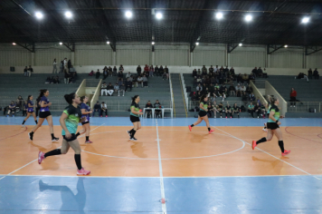 Foto - CAMPEONATO MUNICIPAL DE HANDEBOL FEMININO