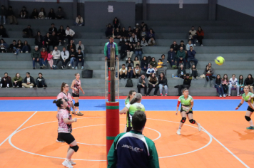 Foto - CAMPEONATO MUNICIPAL DE VÔLEI FEMININO 