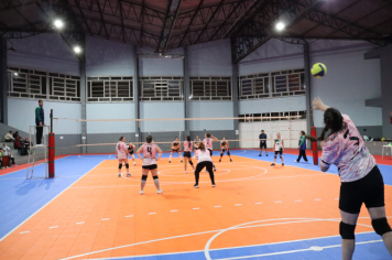 Foto - CAMPEONATO MUNICIPAL DE VÔLEI FEMININO 