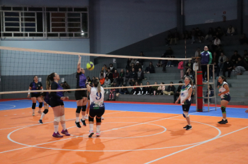 Foto - CAMPEONATO MUNICIPAL DE VÔLEI FEMININO 