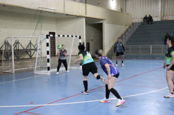 Foto - CAMPEONATO MUNICIPAL DE HANDEBOL FEMININO