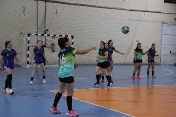 Foto - CAMPEONATO MUNICIPAL DE HANDEBOL FEMININO