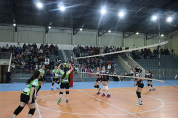Foto - FINAL DO CAMPEONATO MUNICIPAL DE VÔLEI FEMININO