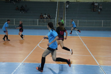 Foto - CAMPEONATO POPULAR MUNICIPAL DE FUTSAL FEMININO