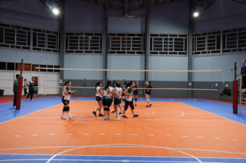 Foto - CAMPEONATO MUNICIPAL DE VÔLEI FEMININO 