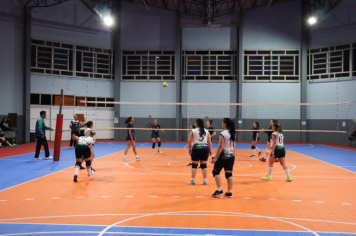 Foto - CAMPEONATO MUNICIPAL DE VÔLEI FEMININO 
