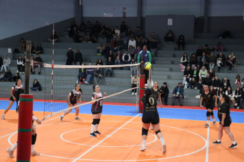 Foto - CAMPEONATO MUNICIPAL DE VÔLEI FEMININO 