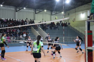 Foto - FINAL DO CAMPEONATO MUNICIPAL DE VÔLEI FEMININO