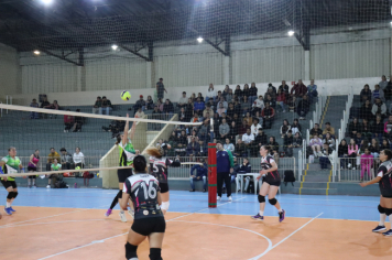 Foto - FINAL DO CAMPEONATO MUNICIPAL DE VÔLEI FEMININO