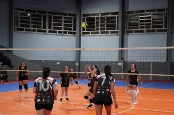 Foto - CAMPEONATO MUNICIPAL DE VÔLEI FEMININO 